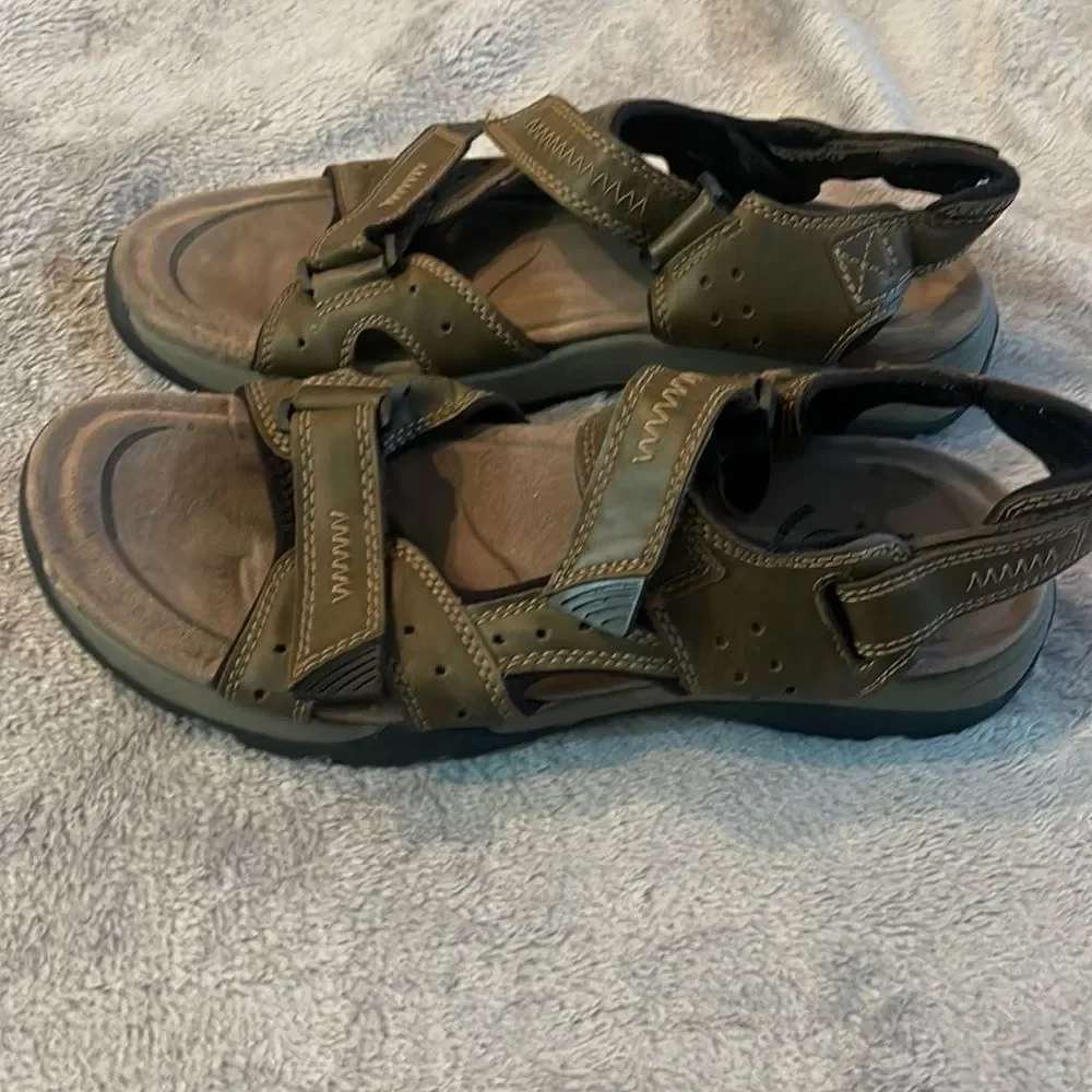 Mens Earth spirit outdoor sandals size 13